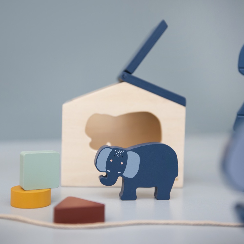 Houten huis - Mrs. Elephant